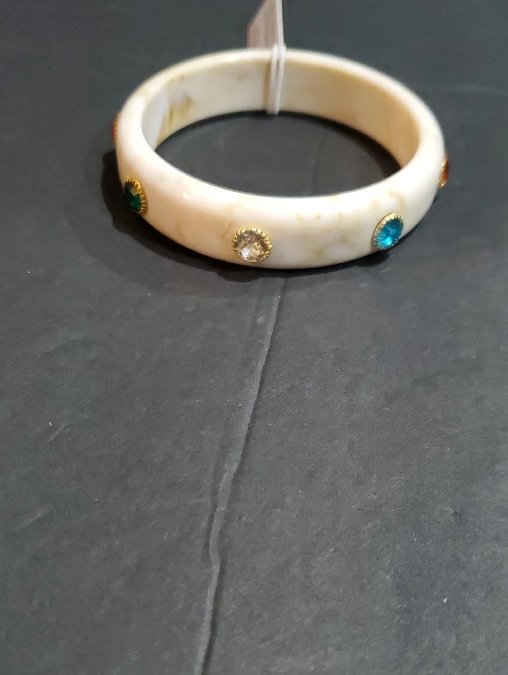 Jessica Simpson ivory multi gemstone adorned resin style bangle bracelet new‎